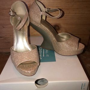 Gold sparkle wedge platform shoes